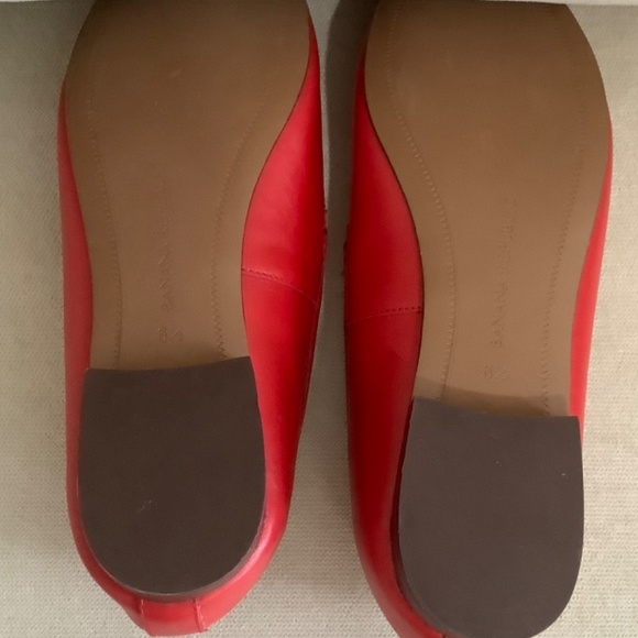 Banana Republic Womens Red Leather Shoes - Picture 3 of 4